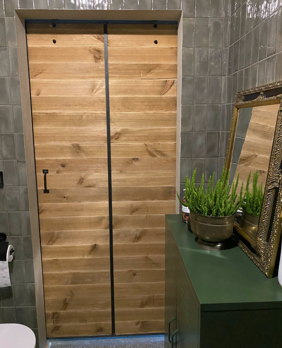 liuguks rusty metal täispinnaga metalluks