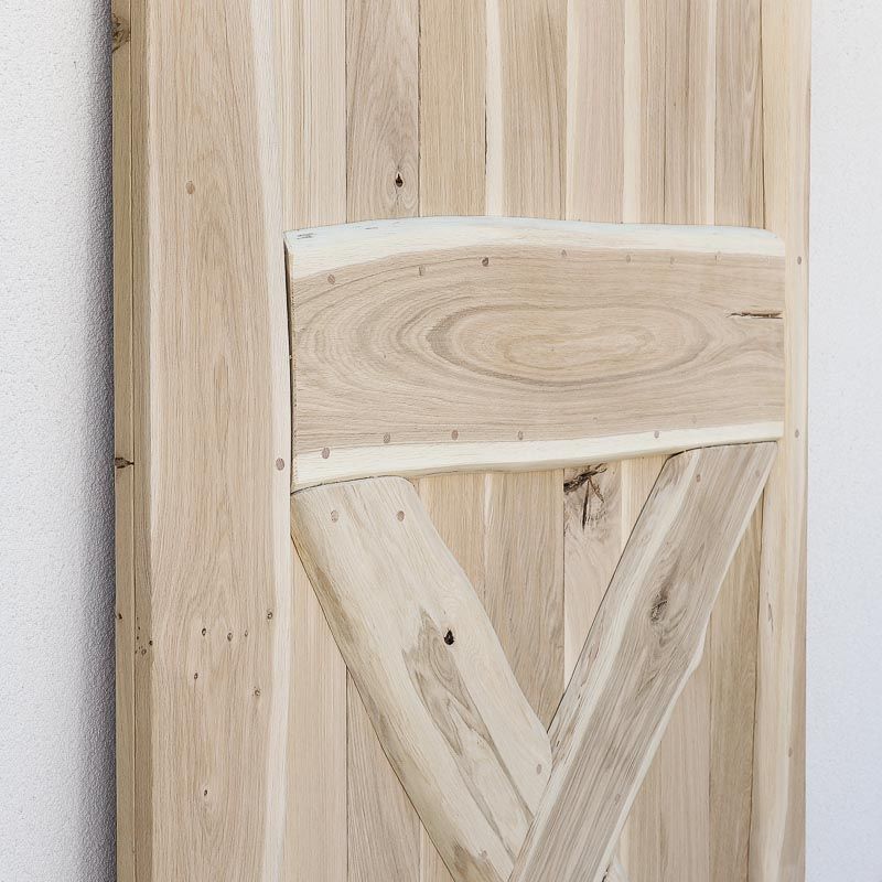 tammepuidust liuguks elutoa eraldamiseks