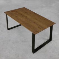 rustikaalne tammepuit sirgete servadega