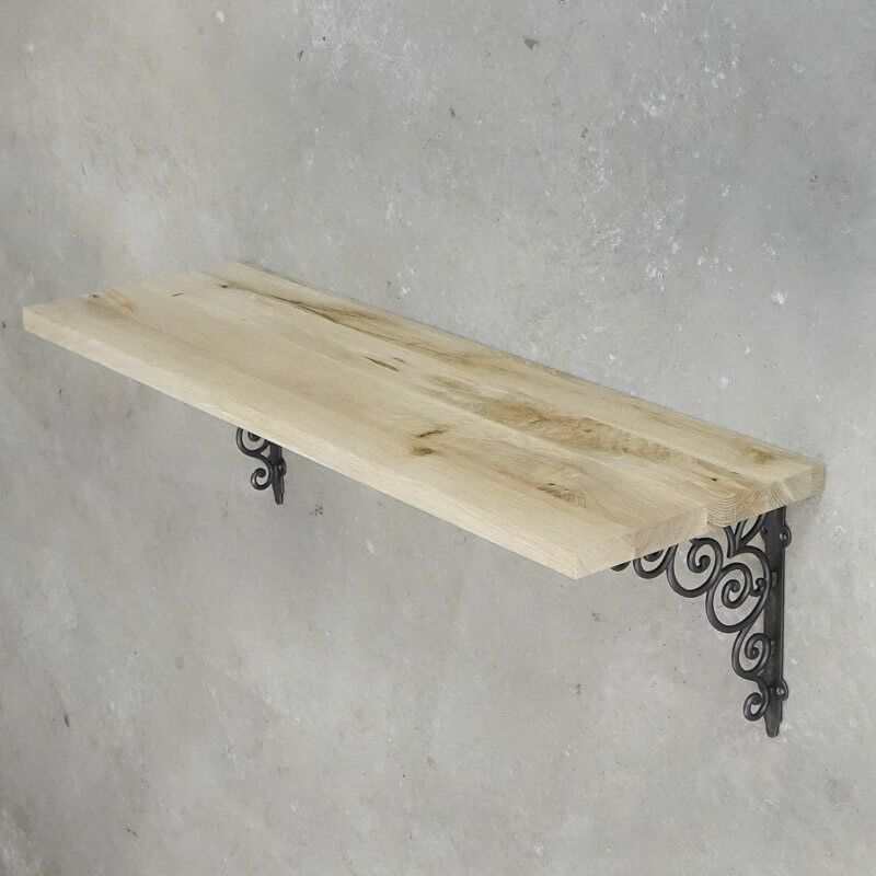 tammepuidust seinariiul sirgete servadega